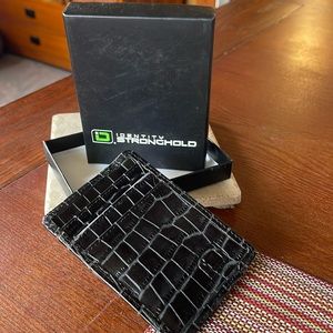 Identity Stronghold card case zip wallet